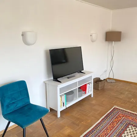 Apartmán 3-zimmer-wohnung Mit Terrasse Und 2 Schlafzimmern Norimberk