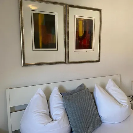 Apartmán 3-zimmer-wohnung Mit Terrasse Und 2 Schlafzimmern