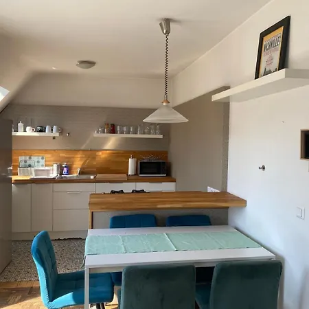 3-zimmer-wohnung Mit Terrasse Und 2 Schlafzimmern Apartmán *
